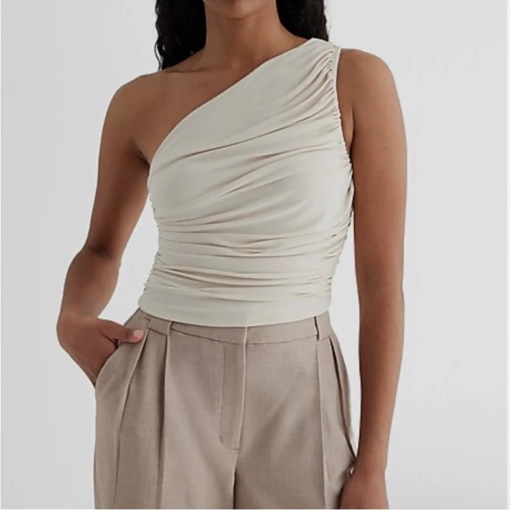 Express Pink One Shoulder Fitted Top NWTGS - Picture 3 of 5